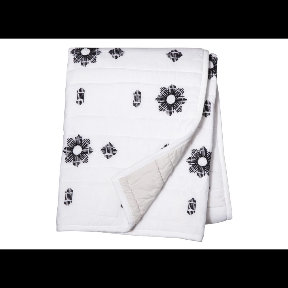 ISO Nate Berkus crib quilt $999